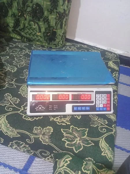 للبيع هل ميزان للبيع هل لعربية نظيفة سعرها